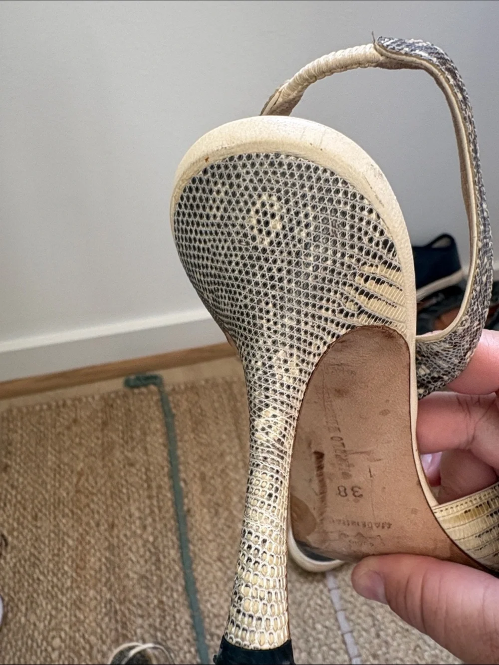 Manolo Blahnik Cream and Gray Textured Slingback Heels - Picture 3 of 7